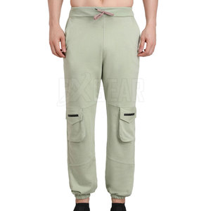 Pantalón de corte regular para hombre Estilo moderno con bolsillos laterales Ideal para uso diario y cómodo para uso durante todo el día - Product Image 1