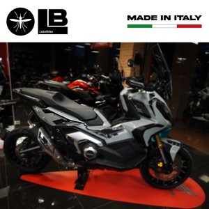 Adesivi Protettivi 3D per Pannelli Laterali Posteriori Honda X-Adv 2021-25 - Product Image 1