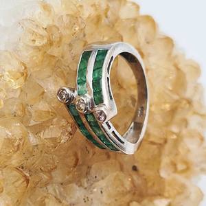 Bague et collier de pierres précieuses émeraude minimaliste en argent sterling 925 bijoux fins pour cadeau de guérison - Product Image 3