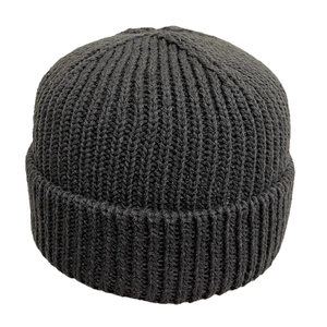 Bonnet en acrylique tricoté de haute qualité, personnalisé avec logo, uni, teint, chaud, respirant, imperméable, unisexe, pour adultes, idéal pour la plage et les voyages - Product Image 2