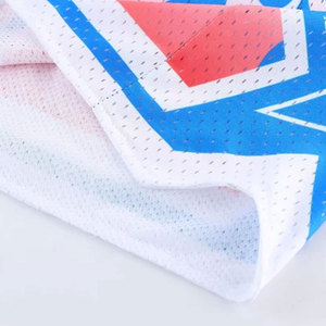 Shorts de basket-ball personnalisés pour hommes, imprimés par sublimation, en mesh respirant, pour entraînement sportif et gym - Product Image 6