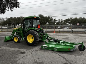 Tracteur/chargeur John Deere 4044R RC4072 avec moteur diesel Yanmar de 44 CV, compatible avec la pelle rétrocaveuse et le grappin - Product Image 6