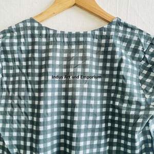 Hermoso Vestido Estampado Floral en Bloques de Algodón, Vestido para Uso Casual, Vestido Estampado a Mano - Product Image 6