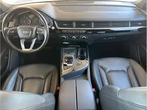 2017 Audi Q7 3.0T เครื่องยนต์เทอร์โบระดับพรีเมี่ยม AWD ขับเบาะหนังสีดำภายในพวงมาลัยซ้าย - Product Image 6