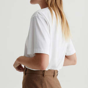 Camiseta de algodón de ajuste relajado holgado para mujer OEM/ODM, escote fácil de llevar, versátil, uso diario, tela de Jersey holgada estilo novio - Product Image 5