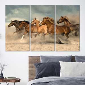 Toile imprimée avec des chevaux au galop : Décoration artistique élégante sur le thème des animaux de la ferme, toile enveloppée en 3 parties - Product Image 1