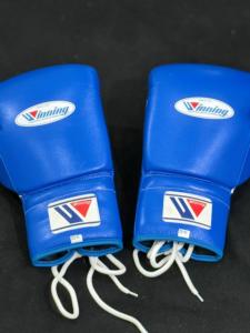 ถุงมือต่อสู้มืออาชีพที่มีคุณภาพสูงและชนะถุงมือชกมวยหนังวัวแบบออกแบบเองจัดส่งฟรี - Product Image 3
