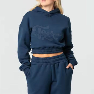 Dernier style, sweat à capuche en tricot d'hiver pour femmes, crop top, couleur unie, logo personnalisé sur le devant, 100% coton, vente en gros - Product Image 2