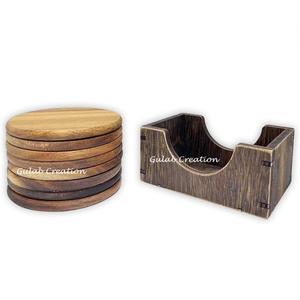 Sous-verres ronds en bois d'acacia avec support rustique Ensemble de sous-verres en bois naturel pour la protection de la table et la décoration intérieure - Product Image 3