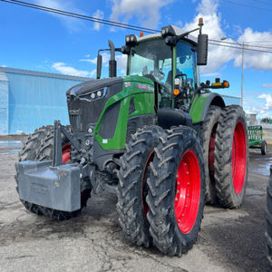 Experimente la calidad premium de los tractores Fendtt 1100 Vario usados. Entrega rápida garantizada. Diseñados para la eficiencia y un uso duradero. - Product Image 5