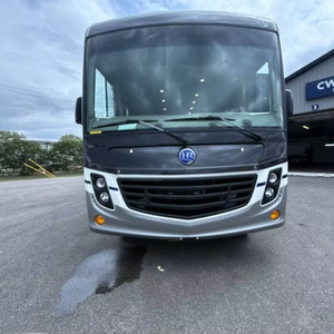 High Performance Neatly Used H-o-l-i-<b>d</b>-a-y RV Vacationer R-a-m-b-l-e-r 36D 2018 <b>Model</b> Available For Sale - Product Image 1