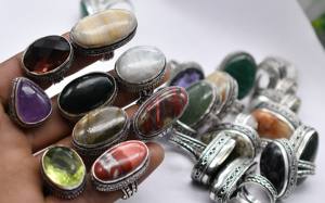 Silver Plated Solid Brass <b>Rings</b> Designer Bezel Setting Shinny Assorted Original Stone <b>Statement</b> <b>Rings</b> Fashion Jewelry on Sale - Product Image 4