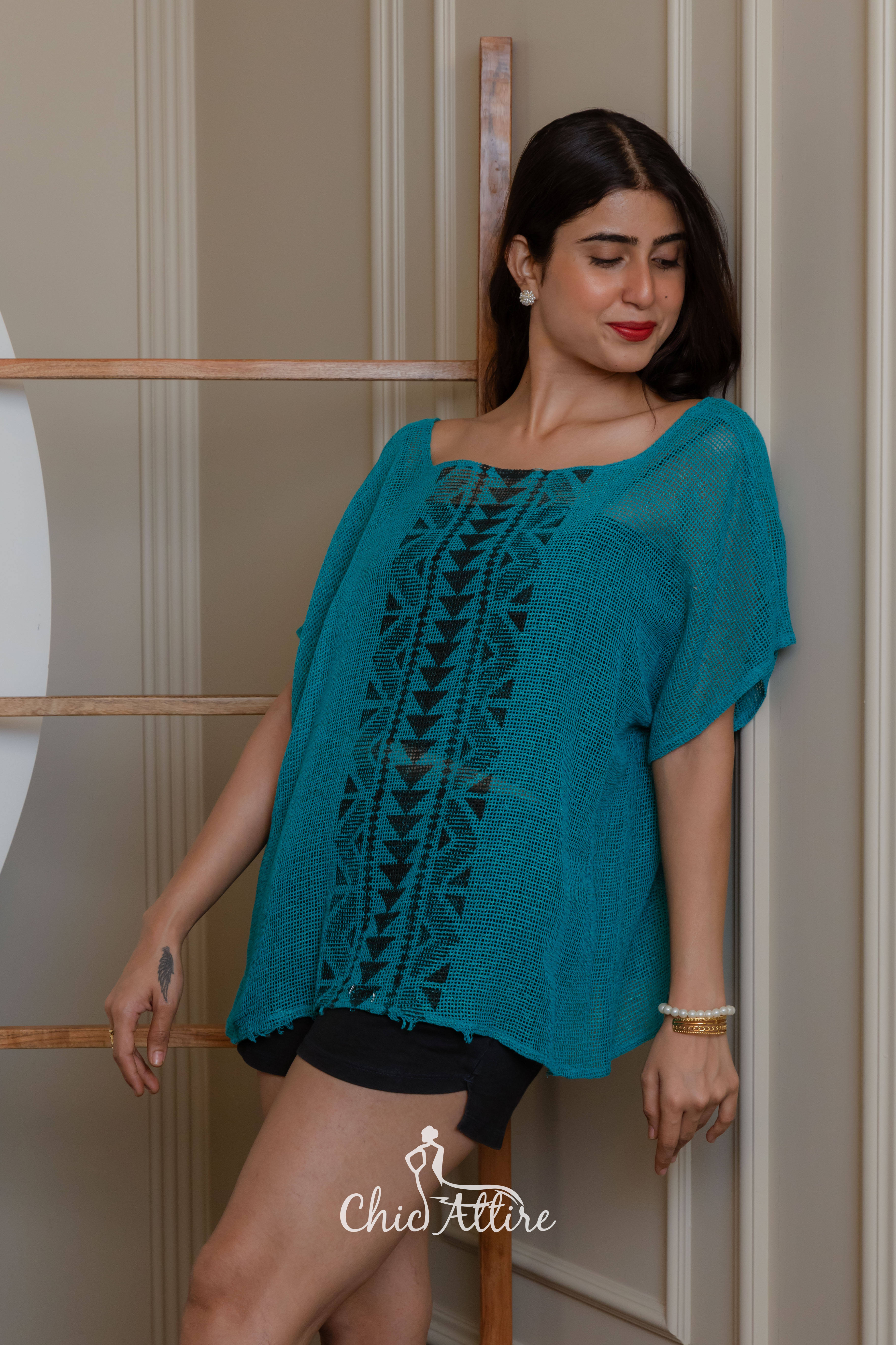 มีสีเขียวขุ่น