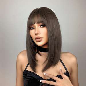 วิกผมสีส้มแบบสั้นเป็นชั้นๆ  ทำจากผมแท้ 100%  แบบเรมี่  ลอนลึก  ยาวประบ่า  มีหน้าม้าตรง  ดูเป็นธรรมชาติ - Product Image 4