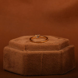 Elegante anillo de bodas de oro amarillo de 10KT Moda en forma de corazón Solitario Garra Ajuste Laboratorio Creado Diamante Estilo clásico IGI Bisel - Product Image 3