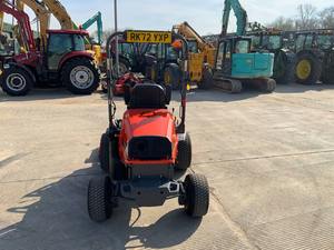 Cortadora de césped Kubota usada KUBOTA F251, cortadoras de césped autopropulsadas Kubota F391 con cabezal de martillos y plataforma de corte de 60 pulgadas. - Product Image 3