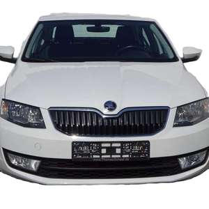 Octavia 2020 d'occasion, conduite à gauche, moteur 8L Turbo, boîte automatique, traction avant, intérieur foncé, essence, berline Aspire, toit ouvrant - Product Image 1