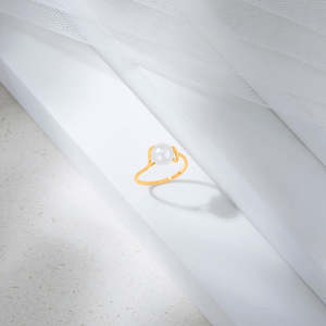แหวนมุกโอเชียนมิสท์สีทอง - Product Image 1