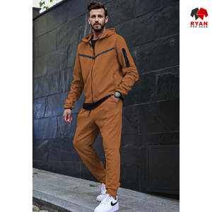 Survêtement sur mesure pour homme avec fermeture éclair, col à capuche et logo personnalisé, conception ODM - Product Image 2