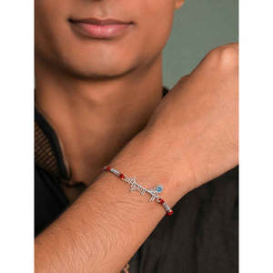 Rakhi Radhe Krishna plateado con circonita y tecnología de incrustación en bisel - Product Image 3