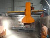 Machine de découpe CNC de type pont en pierre JZY-H400 pour chants d'angle à 45 degrés pour comptoirs