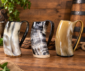 Mug à boire artisanal en corne naturelle REHMAN CRAFT, style rustique vintage, écologique, verre à bière, pour mariage, usage domestique, Uttar Pradesh - Product Image 1