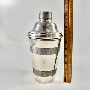 เครื่องปั่นค็อกเทลสแตนเลสสำหรับบาร์และโรงแรมดีไซน์เนอร์ทรงกลม - Product Image 1