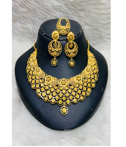 Ensemble de colliers en cuivre plaqué or 1K de qualité supérieure, 4 pièces, pour femmes élégantes, mariage, fiançailles, anniversaire, bijoux de fête - Product Image 5