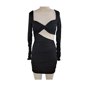 महिलाओं के लिए सुरुचिपूर्ण डिजाइन वी-गर्दन धोने योग्य मिनी काली पोशाक की विशेष बिक्री, कस्टम आकार और रंग के साथ उपलब्ध है