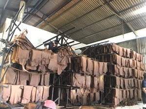 แผ่นรมควันผลิตจากยางธรรมชาติ RSS3มาตรฐาน TCVN | การส่งออกในโรงงาน ngoc Chau - Product Image 4