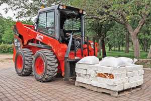 Vente en gros KIOTI SL750 Skid Steer Loader Moteur haute puissance Meilleure qualité Construction Ferme Utilisation industrielle Core Components Pompe - Product Image 4
