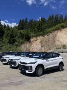 Véhicule d'occasion essence 1.5T, édition 2023, petit SUV, sans accident et prêt à être expédié. - Product Image 3