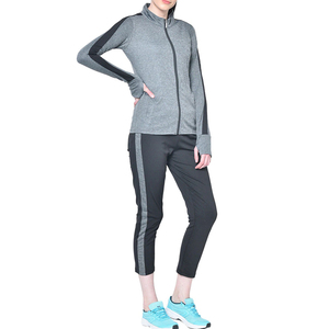 2026 femmes Football formation Football ensembles vêtements de sport personnalisés 100% Polyester séchage rapide respirant automne hiver survêtement - Product Image 3