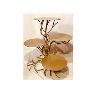 Support à gâteau en métal doré de luxe avec finition brillante, parfait pour les fêtes haut de gamme, les fiançailles, les anniversaires et la présentation de gâteaux - Product Image 1