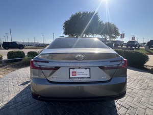 Toyota Camry XLE Hybride 2025 Abordable - Product Image 3