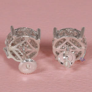 Charmantes boucles d'oreilles pour femmes faites à la main plaqué or blanc 14KT avec diamant Moissanite rond taille brillant aspect élégant et fantaisie - Product Image 4