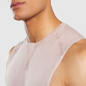 Dernier modèle de débardeur de gym pour hommes sur mesure, coupe confortable, tissu de haute qualité, vêtements de sport parfaits pour des entraînements intenses sans manches - Product Image 4