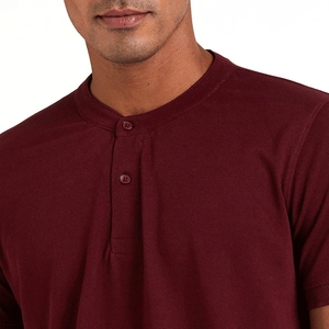เสื้อยืดโลโก้ถักของผู้ชายสีทึบผ้าคอตตอน100% ระบายอากาศเป็นมิตรกับสิ่งแวดล้อมสินค้าใหม่2025 - Product Image 3