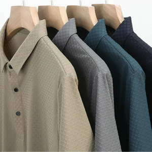 เสื้อยืดผู้ชายสีทึบเข้ารูปแบบสวมหัวแขนสั้นสำหรับโปโลปกเสื้อแบบเปิดลงน้ำหนักเบาเสื้อลำลองแนวธุรกิจพลัสแฟชัน - Product Image 2