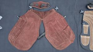 Gorra de herrador de cuero de alta calidad con imanes y múltiples bolsillos Delantal de herraje duradero Delantales de herrador occidental ligeros personalizados - Product Image 2