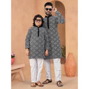 Ensemble de pyjama kurta indien traditionnel ethnique Sherwani Achkan à manches longues en viscose pour hommes pour les mariages et les fêtes d'été - Product Image 1
