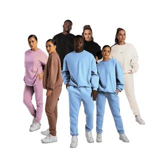 Ensemble de vêtements de sport pour femmes au design personnalisé, sweat à capuche et short de couleur unie à col rond, vêtements de sport imprimés et décontractés pour l'hiver - Product Image 1