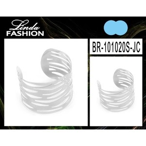 Accessorio di moda bracciale Tennis in ecopelle a forma di fiore - Product Image 1