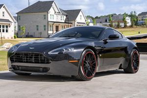 Excellent état, Aston Martin V8 Vantage d'occasion de 2007 - Product Image 1