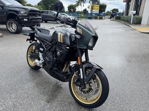 Motocyclette GSX-8TT 2026 - Product Image 2