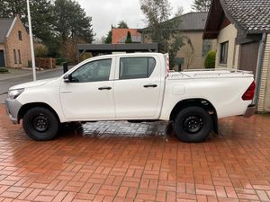 2018 para Toyota Hilux GCC Euro6 modelo usado luz Interior automático gasolina/Gas AWD asientos de cuero R20 neumáticos ACC Control de crucero - Product Image 2