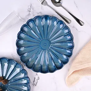 Vaisselle en porcelaine bleue glacée de style vintage japonais, assiette en céramique de luxe de 10,5 pouces, design en forme de fleur - Product Image 2