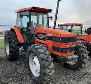 Tractor AGCO Allis 8610 Usado en Buen Estado, Motor Diésel de 80HP, Tracción en las 4 Ruedas, Transmisión por Engranajes, Equipo Agrícola - Product Image 3