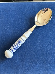 Juego de cubiertos de cabeza plateada con mango de diseño blanco y azul para cenas elegantes, fiestas de boda, cocina casera y uso en restaurante - Product Image 5