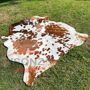 OEM Piel de Vaca con Pelo Versátil para Decoración del Hogar Forro Bolso Artesanía Cinturones Muebles Sofás Zapatos Equipaje Cortinas Almohadas - Product Image 1